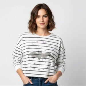 Junk Food Clothing Batman N/Y White Striped Cropped Long Sleeve Top